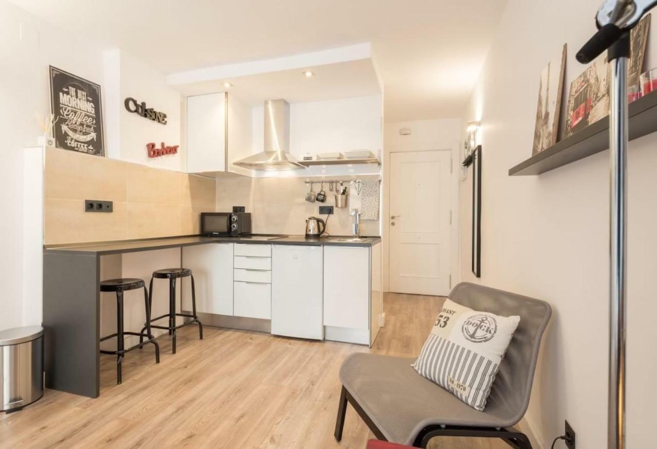 Malaga Beach Apartment Exterior foto